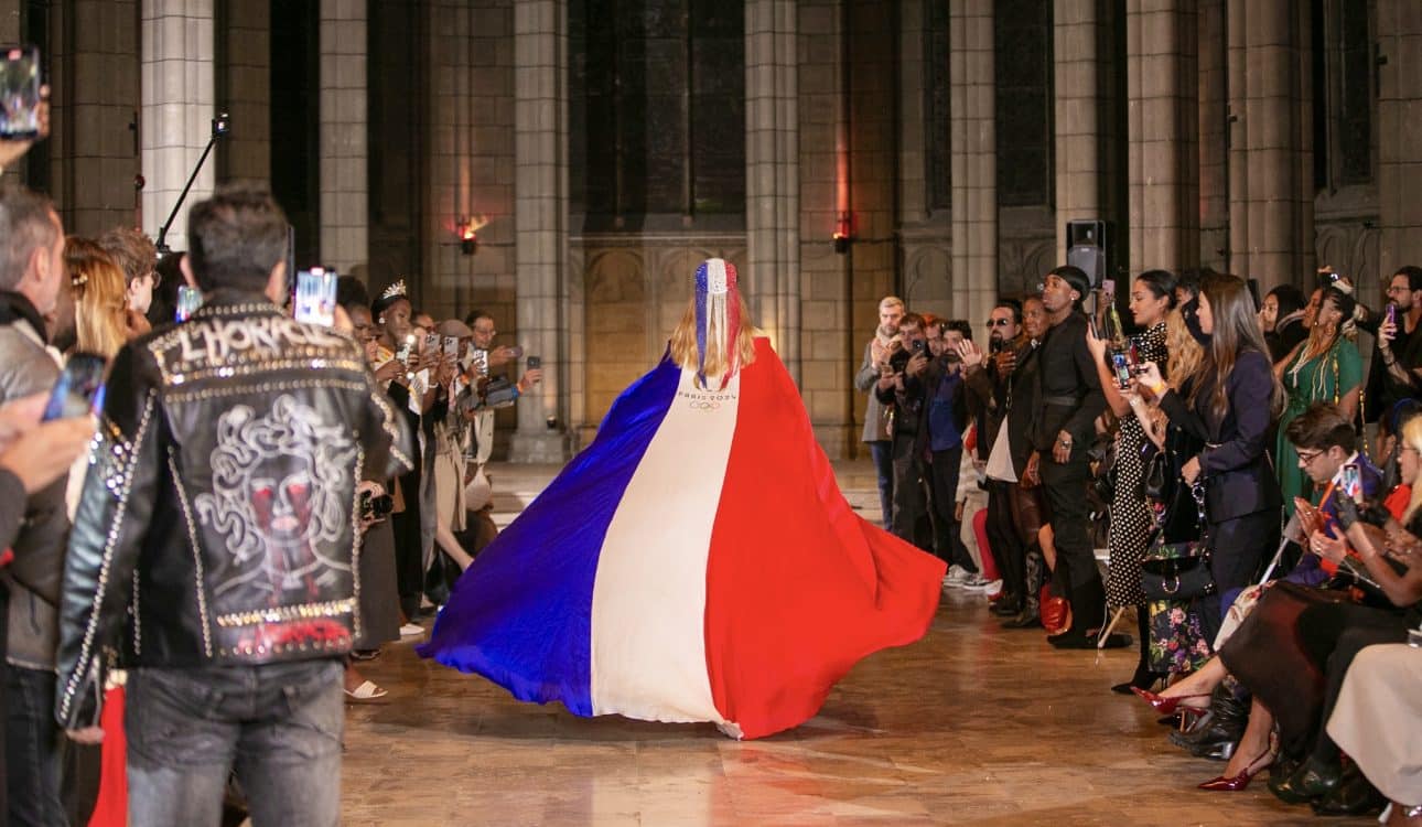 Anastasia Schipanova dazzled at the Grand Finale of Paris Fashion Week in French national flag